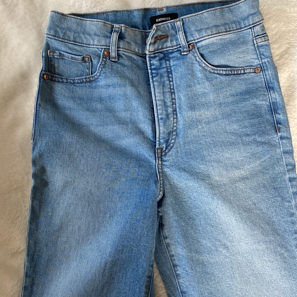 Express Jeans - Picture 4 of 5
